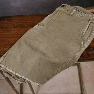 Madewell 9" Chino Shorts, Size 36